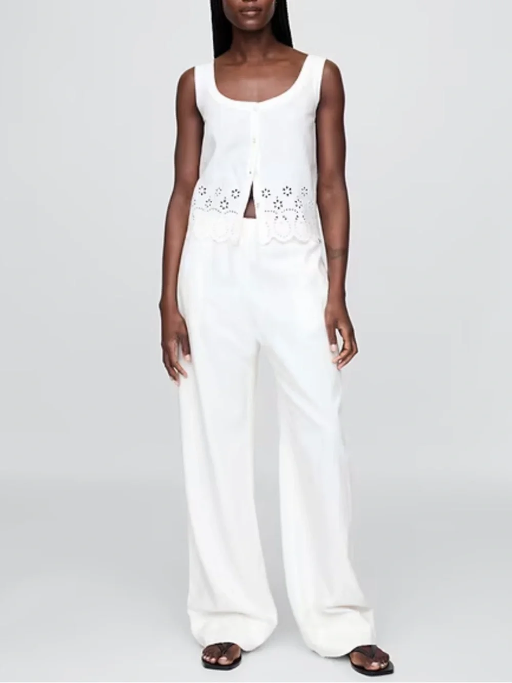 New GAP Sleeveless Off White Eyelet Linen Hem Tank Top - Picture 4 of 8